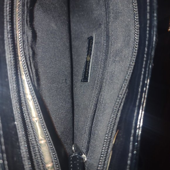 Jaclyn Smith Black Leather Purse - Picture 5 of 6